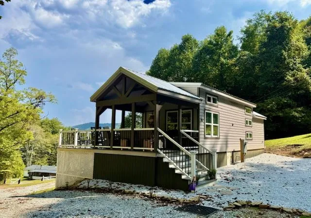 Homes for sale in Robbinsville, NC | 1351 Cody Branch Rd, Robbinsville, NC 28771 | MLS# 98543446