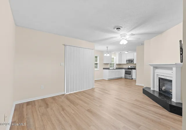 Photo 3 of Single family home for sale at 416 W Willis Landing Rd, Hubert, NC 28539 | MLS# 100594376 | Listing updated on 2026-09-08