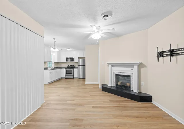 Photo 4 of Single family home for sale at 416 W Willis Landing Rd, Hubert, NC 28539 | MLS# 100594376 | Listing updated on 2026-09-08