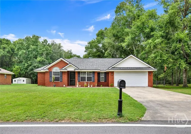 Photo 2 of Single family home for sale at 302 Rd Atlanta, Bloomingdale, GA 31302 | MLS# SA358579 | Listing updated on 2026-09-08