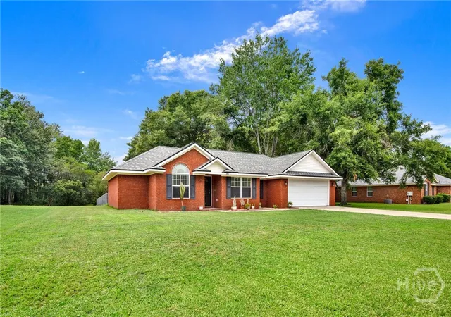 Photo 3 of Single family home for sale at 302 Rd Atlanta, Bloomingdale, GA 31302 | MLS# SA358579 | Listing updated on 2026-09-08