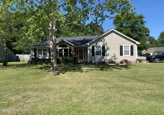 Photo 3 of Single family home for sale at 4301 Gatewood Ct, Wilmington, NC 28405 | MLS# 100572952 | Listing updated on 2026-09-04