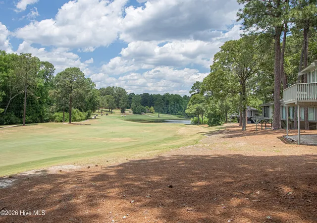 Listing Photo 5 - Condo for sale in building located at 1195 Saint Andrews Dr, Pinehurst, NC 28374