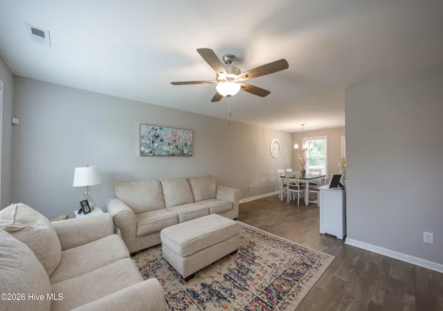 Photo 4 of Single family home for sale at 207 Dixie Cir, Clinton, NC 28328 | MLS# 100595174 | Listing updated on 2026-10-09