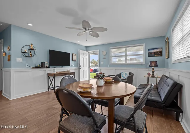 5th image of 109 Cedar Ln #9, Cedar Point, NC 28584 | MLS# 100532176