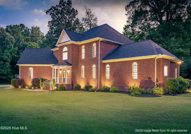 Homes for sale in Winterville, NC | 4000 Sterling Trace Dr, Winterville, NC 28590 | MLS# 100584517