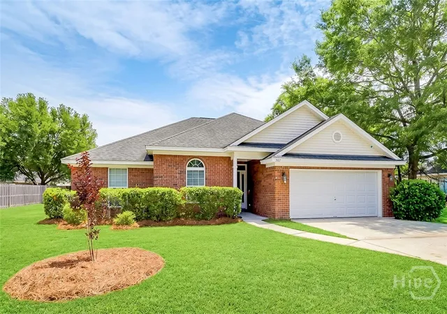 Homes for sale in Bloomingdale, GA | 507 Cobblestone Cir, Bloomingdale, GA 31302 | MLS# SA342060