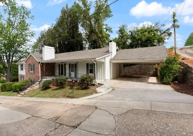 Photo 3 of Single family home for sale at 27 Bayless St, Murphy, NC 28906 | MLS# 98544440 | Listing updated on 2026-08-18