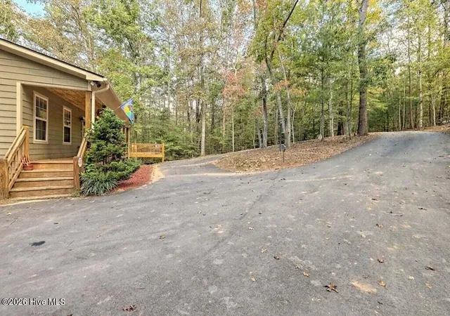 Photo 2 of Single family home for sale at 55 Rolling Oaks Rd, Murphy, NC 28906 | MLS# 100586651 | Listing updated on 2026-08-18