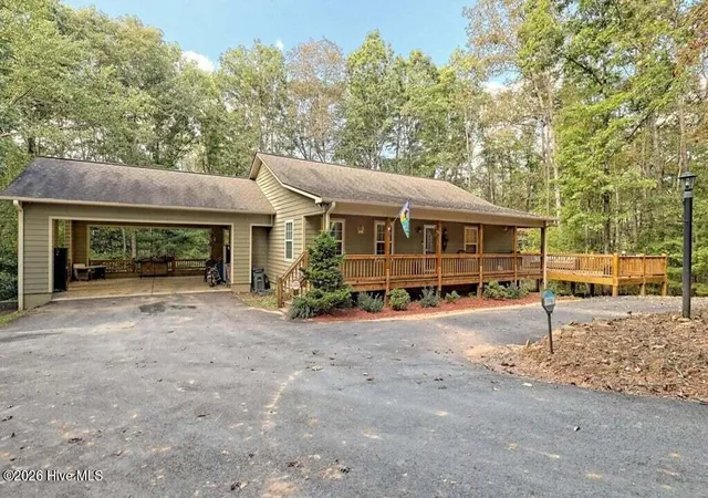 Photo 3 of Single family home for sale at 55 Rolling Oaks Rd, Murphy, NC 28906 | MLS# 100586651 | Listing updated on 2026-10-13