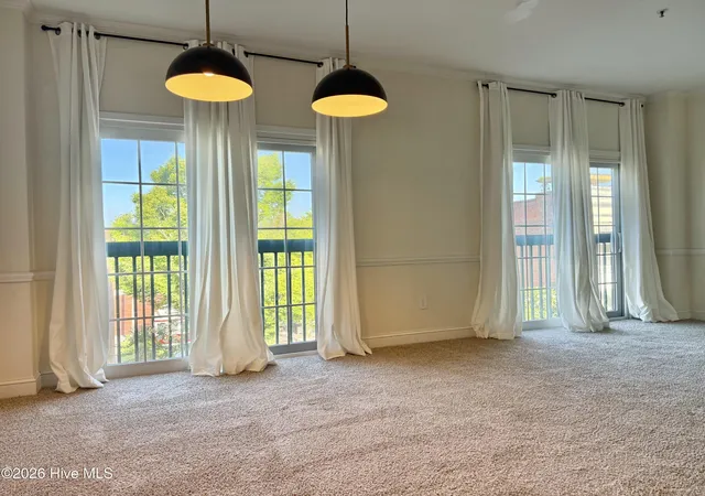 Condo for sale at 212 Middle St #303, New Bern, NC 28560 | MLS# 100595599
