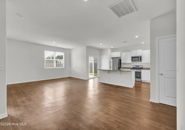 Photo 3 of Single family home for sale at 9074 Saint George Rd, Wilmington, NC 28411 | MLS# 100580879 | Listing updated on 2026-09-07