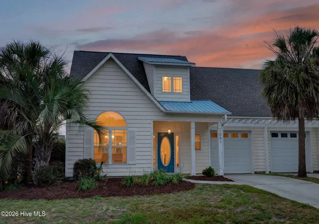 Photo 2 of Townhouse for sale at 105 Phoebee Ct, Hampstead, NC 28443 | MLS# 100582871 | Listing updated on 2026-09-10