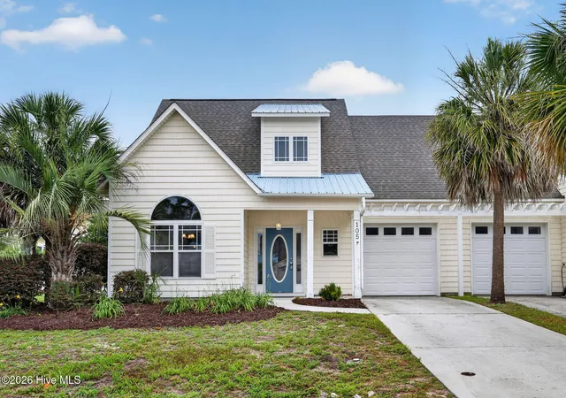 Photo 3 of Townhouse for sale at 105 Phoebee Ct, Hampstead, NC 28443 | MLS# 100582871 | Listing updated on 2026-09-10