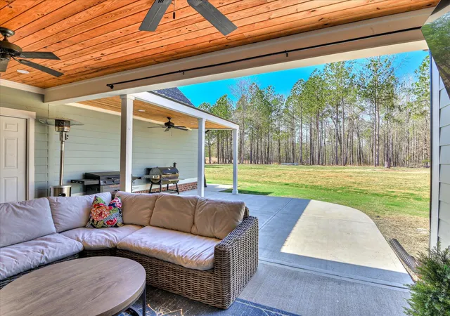 Homes for sale in Lincolnton, GA | 1630 Long Cove Dr, Lincolnton, GA 30817 | MLS# 98253299