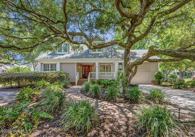 Homes for sale in Wilmington, NC | 4 Oak Landing Rd, Wilmington, NC 28409 | MLS# 100575661