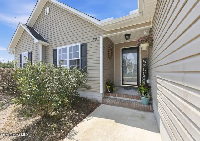 Photo 4 of Single family home for sale at 158 Quinn Hl Rd, Newport, NC 28570 | MLS# 100581842 | Listing updated on 2026-09-10