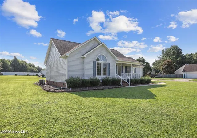 Photo 3 of Single family home for sale at 200 Woodcroft Dr, Goldsboro, NC 27534 | MLS# 100589999 | Listing updated on 2026-09-22