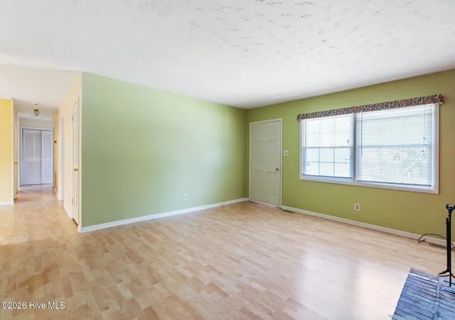 Photo 3 of Single family home for sale at 414 Thomas Dr, Jacksonville, NC 28546 | MLS# 100587370 | Listing updated on 2026-10-08