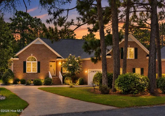 Photo 2 of Single family home for sale at 8927 Sedgley Dr, Wilmington, NC 28412 | MLS# 100599610 | Listing updated on 2026-09-14