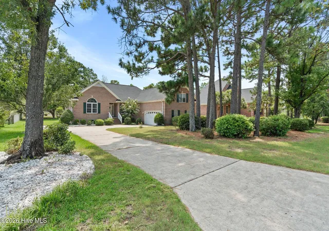 Photo 3 of Single family home for sale at 8927 Sedgley Dr, Wilmington, NC 28412 | MLS# 100599610 | Listing updated on 2026-09-14