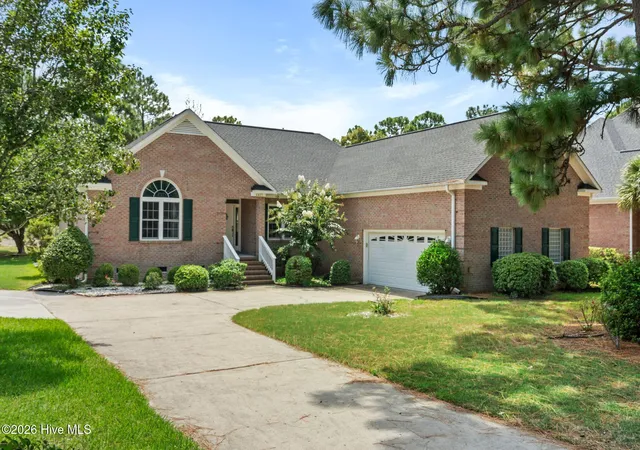 Photo 4 of Single family home for sale at 8927 Sedgley Dr, Wilmington, NC 28412 | MLS# 100599610 | Listing updated on 2026-09-14
