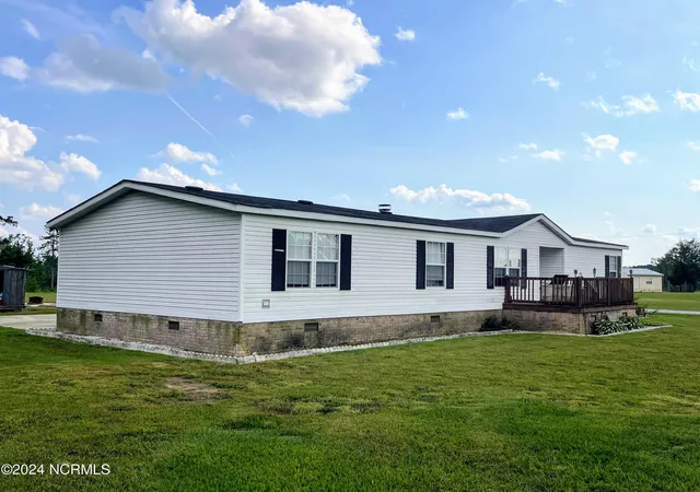 Photo 3 of Manufactured home for sale at 1331 Nixon Rd, Autryville, NC 28318 | MLS# 100445402 | Listing updated on 2026-07-07