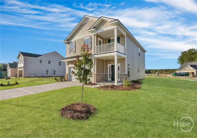 Photo 1 of Single family home for sale at 10 Ashmont St, Savannah, GA 31407 | MLS# SA355407 | Listing updated on 2026-07-31