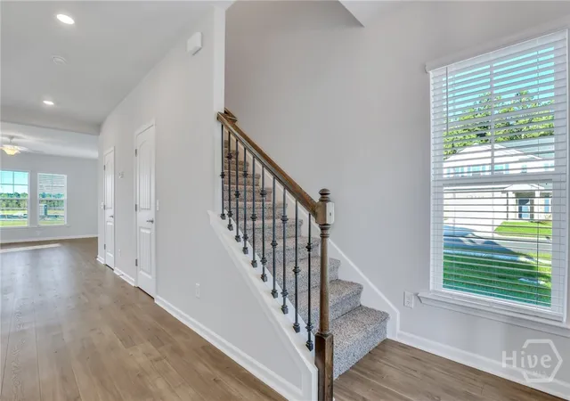 Photo 4 of Single family home for sale at 10 Ashmont St, Savannah, GA 31407 | MLS# SA355407 | Listing updated on 2026-07-31