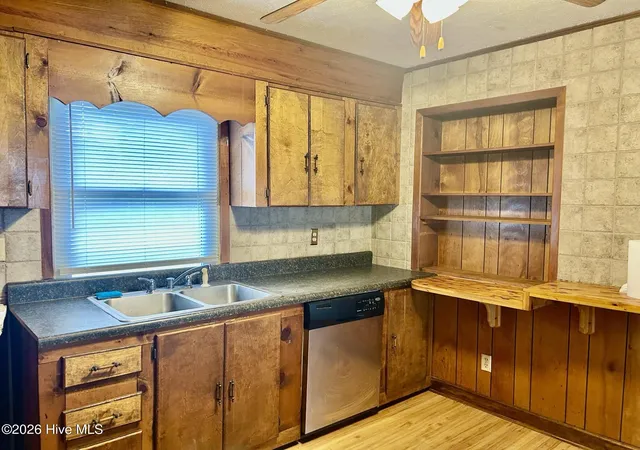 Photo 4 of Single family home for sale at 16121 Palomino Rd, Laurinburg, NC 28352 | MLS# 100595354 | Listing updated on 2026-08-18