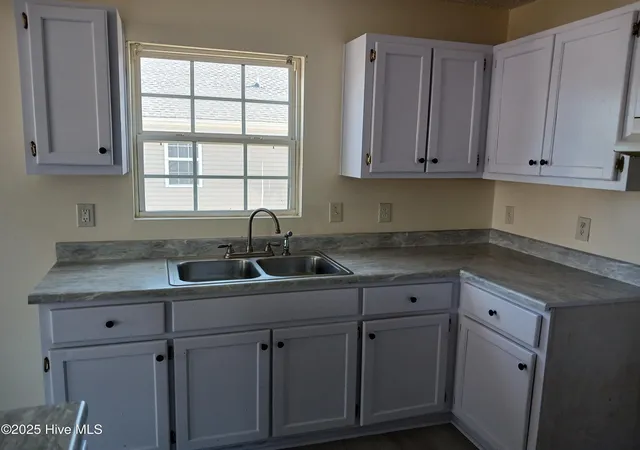 5th image of 305 Speed St, Elizabeth City, NC 27909 | MLS# 100529702