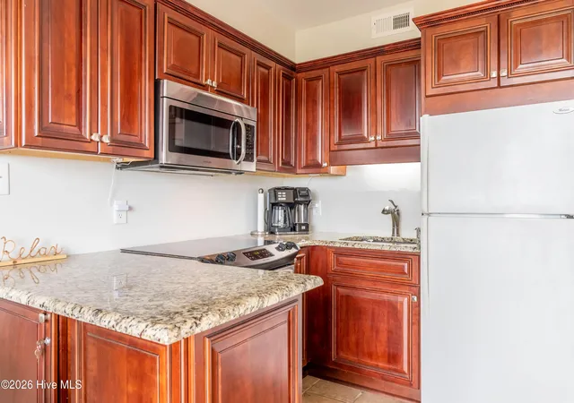 4th image of 222 Carolina Beach Ave N #Unit 112, Carolina Beach, NC 28428 | MLS# 100586332