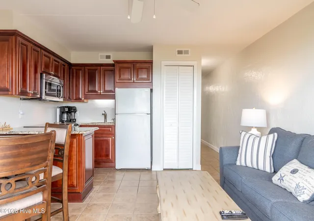 5th image of 222 Carolina Beach Ave N #Unit 112, Carolina Beach, NC 28428 | MLS# 100586332