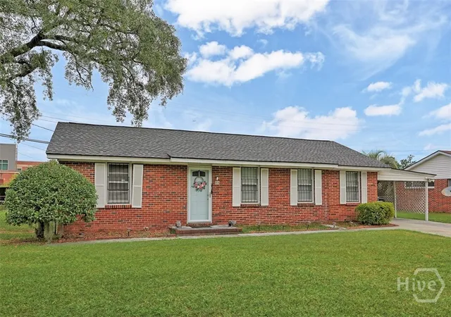 Photo 1 of Single family home for sale at 113 Chatham Villa Dr, Savannah, GA 31408 | MLS# SA351897 | Listing updated on 2026-08-29
