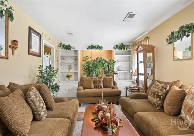 Photo 3 of Single family home for sale at 113 Chatham Villa Dr, Savannah, GA 31408 | MLS# SA351897 | Listing updated on 2026-08-29