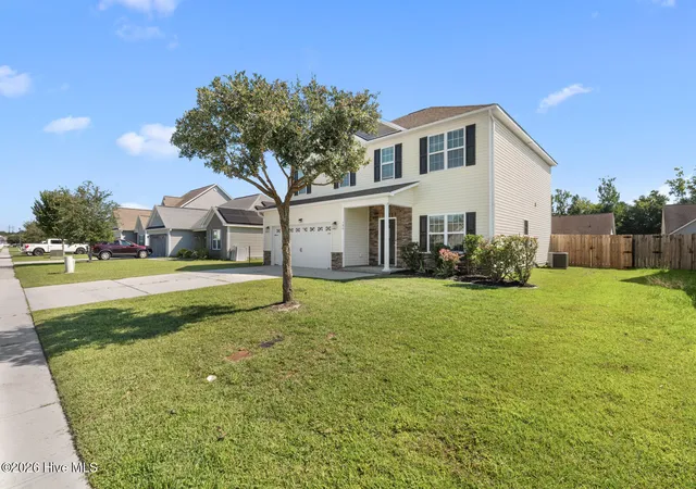 Photo 3 of Single family home for sale at 706 Radiant Dr, Jacksonville, NC 28546 | MLS# 100596717 | Listing updated on 2026-09-12
