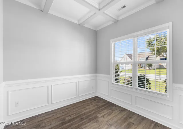 Photo 4 of Single family home for sale at 706 Radiant Dr, Jacksonville, NC 28546 | MLS# 100596717 | Listing updated on 2026-09-12