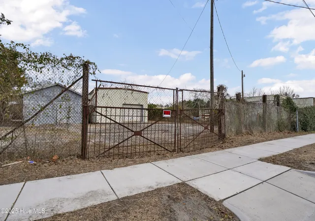 27th image of 1403 S 5th Ave, Wilmington, NC 28401 | MLS# 100546015
