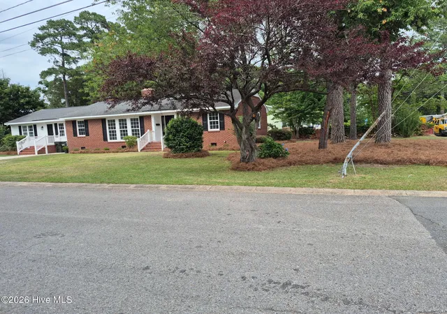 Homes for sale in Wallace, NC | 300 N Graham St, Wallace, NC 28466 | MLS# 100581138