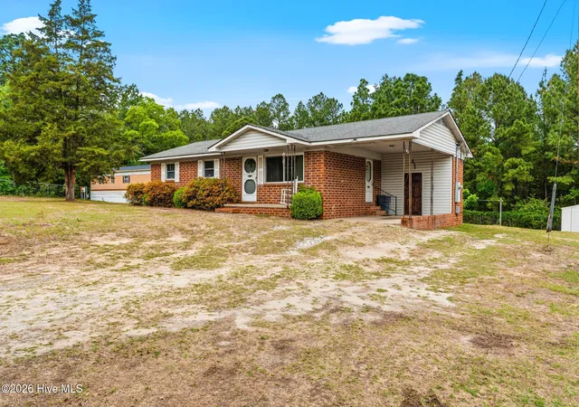 Photo 1 of Single family home for sale at 112 Jefferson Dr, Hoffman, NC 28347 | MLS# 100572892 | Listing updated on 2026-09-28