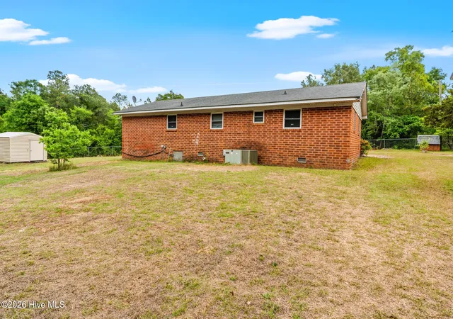 Photo 3 of Single family home for sale at 112 Jefferson Dr, Hoffman, NC 28347 | MLS# 100572892 | Listing updated on 2026-09-28