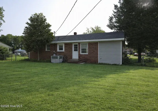 Photo 3 of Single family home for sale at 909a Greenfield Hts Blvd, Havelock, NC 28532 | MLS# 100590263 | Listing updated on 2026-09-17
