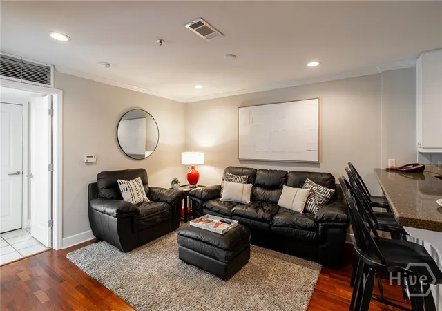4th image of 250 W Broad St #720, Athens, GA 30601 | MLS# CL356546