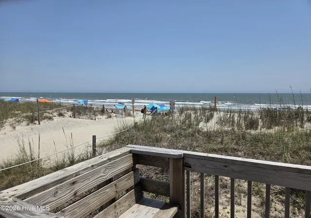 Photo 4 of Single family home for sale at 501 W Beach Dr, Oak Island, NC 28465 | MLS# 100581555 | Listing updated on 2026-08-18