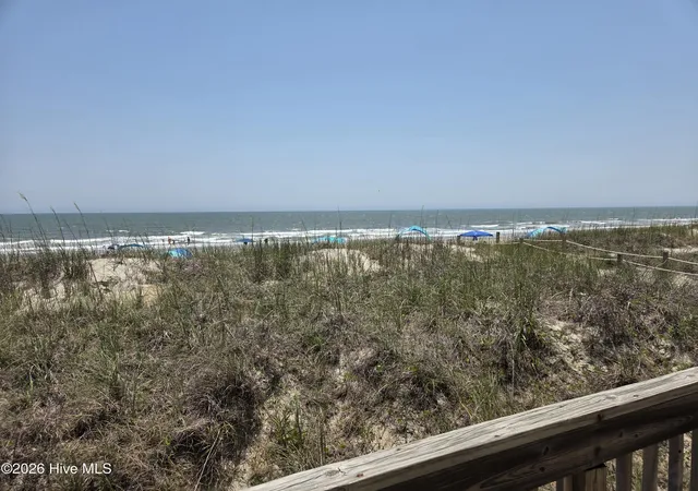 Photo 5 of Single family home for sale at 501 W Beach Dr, Oak Island, NC 28465 | MLS# 100581555 | Listing updated on 2026-08-18
