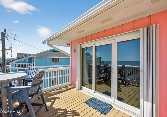 5th image of 504 S Carolina Bch Ave S, Carolina Beach, NC 28428