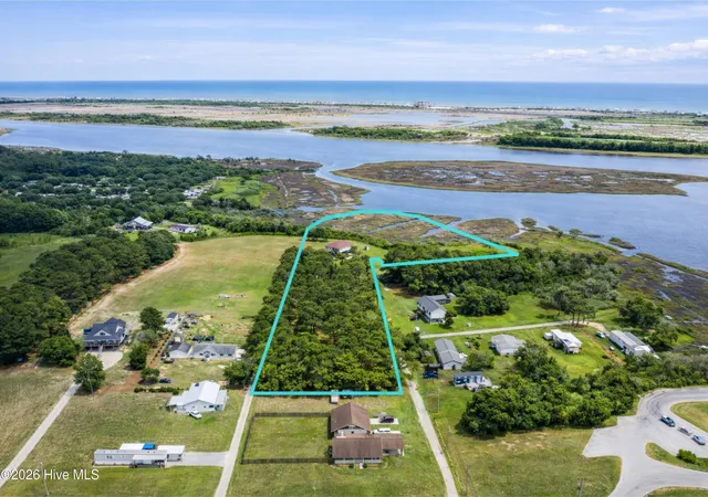 2nd image of 301 Intracoastal Ct, Sneads Ferry, NC 28460 | MLS# 100563566