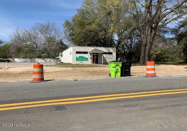 House for sale at 410 J K Powell Blvd, Whiteville, NC 28472 | MLS# 100435023 | Listing updated on 2026-03-31