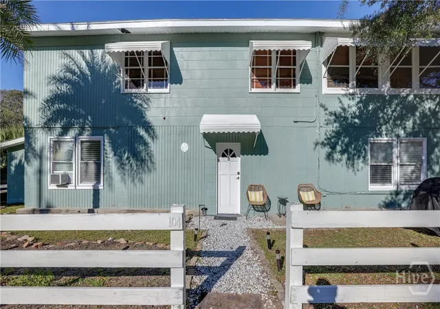 Photo 2 of Single family home for sale at 104 18th Street, Tybee Island, GA 31328 | MLS# SA361327 | Listing updated on 2026-08-12
