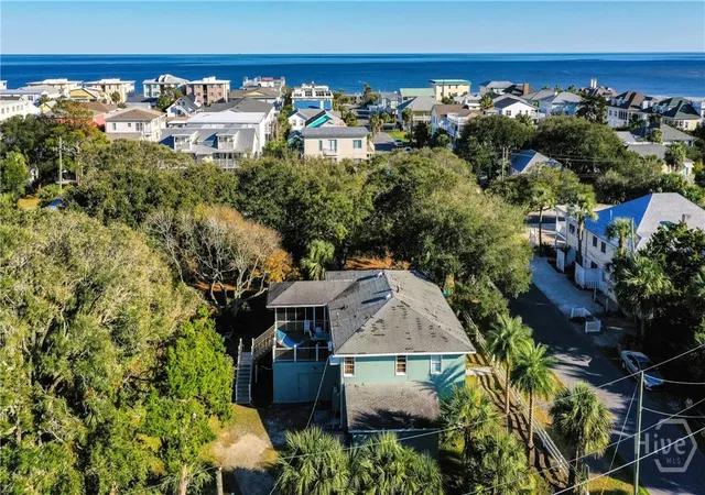 Photo 4 of Single family home for sale at 104 18th Street, Tybee Island, GA 31328 | MLS# SA361327 | Listing updated on 2026-08-12